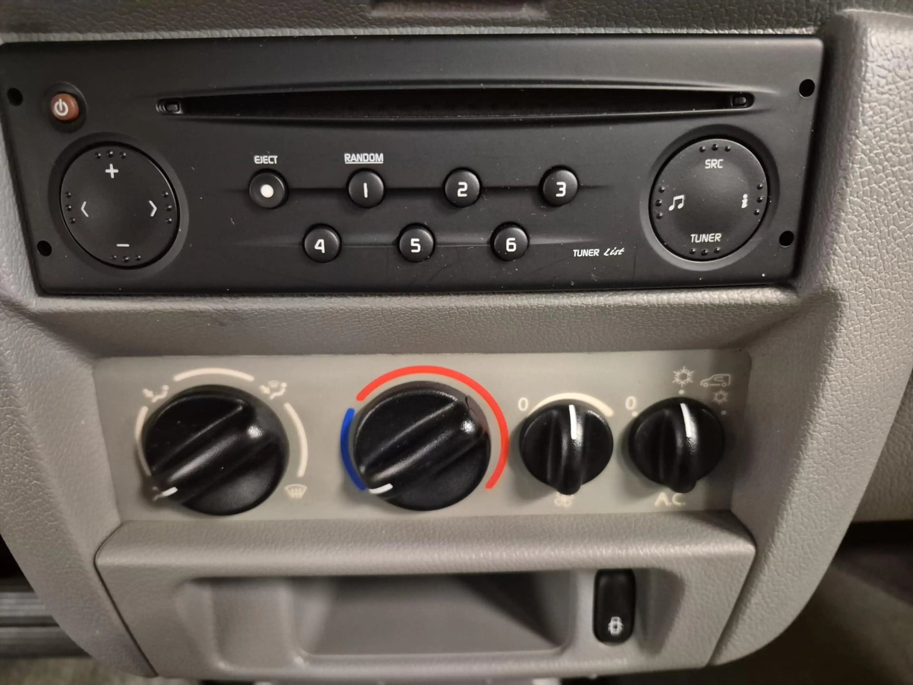 Renault Kangoo Rolstoelauto Automaat (airco) 3+1 — photo 27