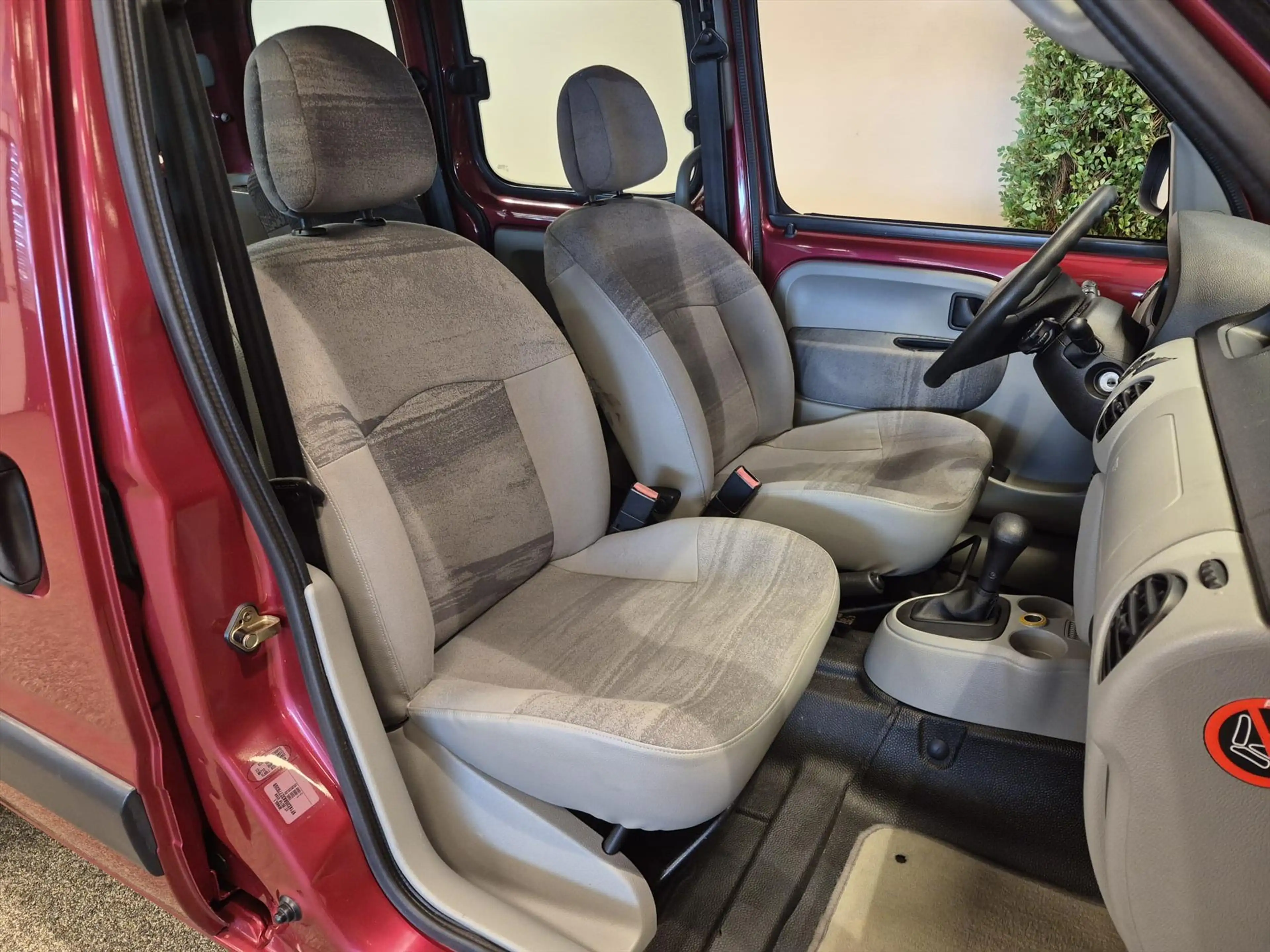 Renault Kangoo Rolstoelauto Automaat (airco) 3+1 — photo 20
