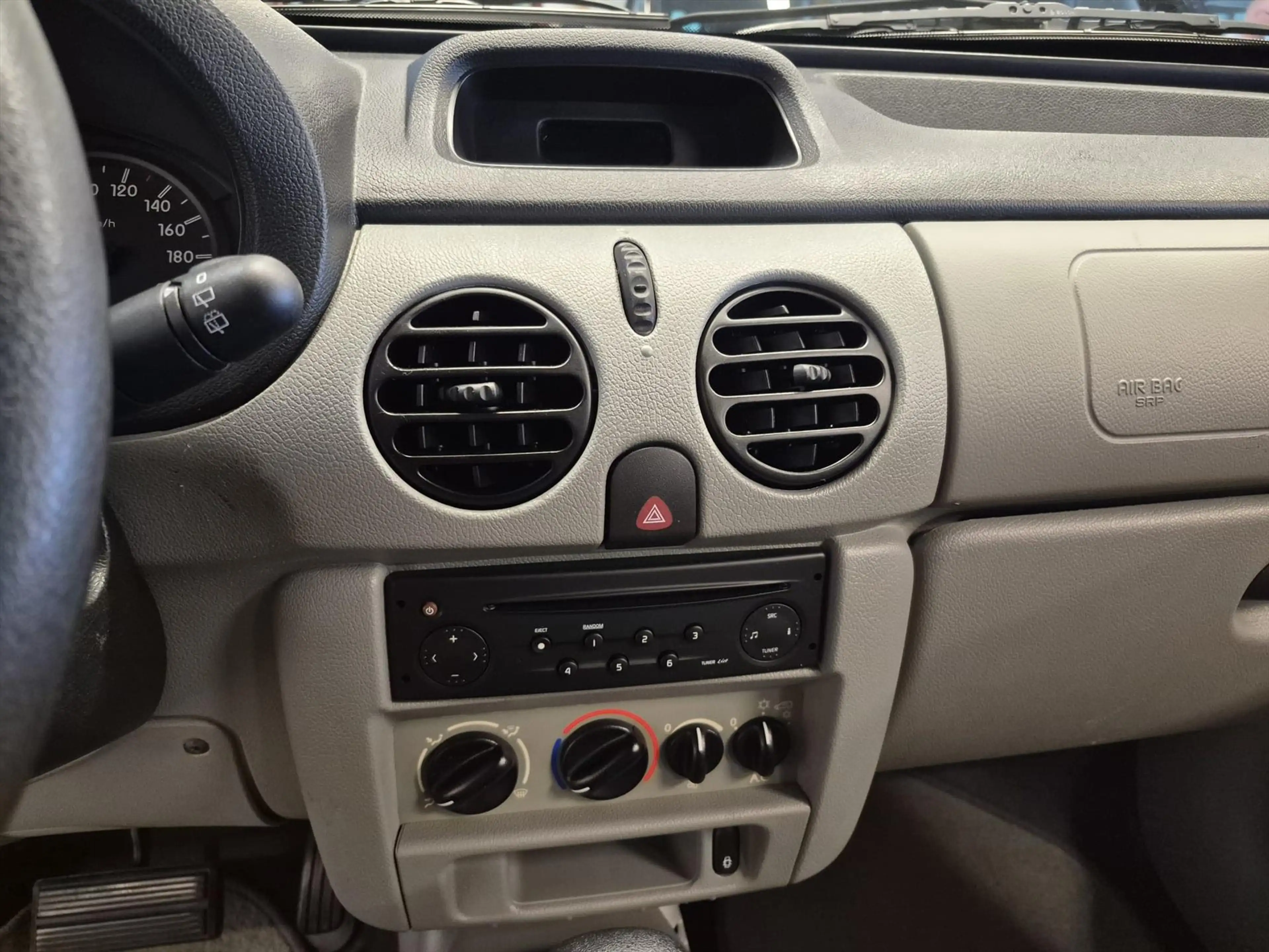 Renault Kangoo Rolstoelauto Automaat (airco) 3+1 — photo 26
