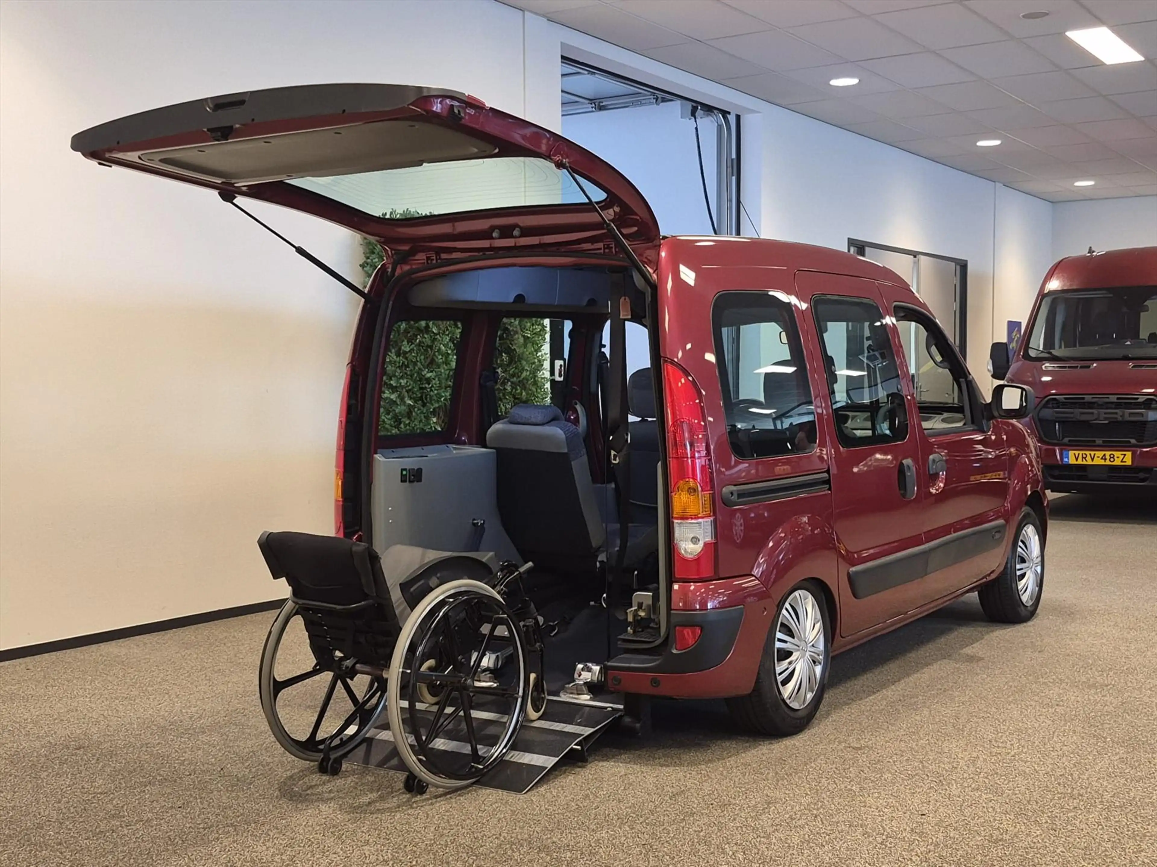 Renault Kangoo Rolstoelauto Automaat (airco) 3+1 — photo 13