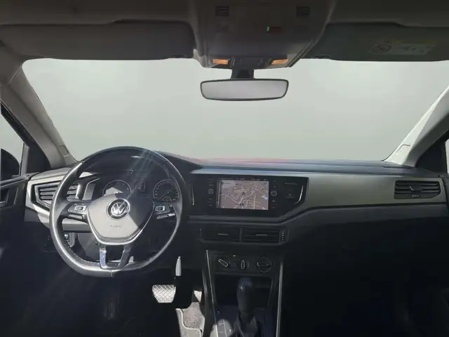 Volkswagen Polo view 12