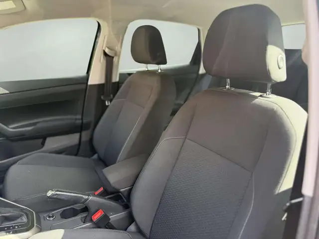 Volkswagen Polo view 10