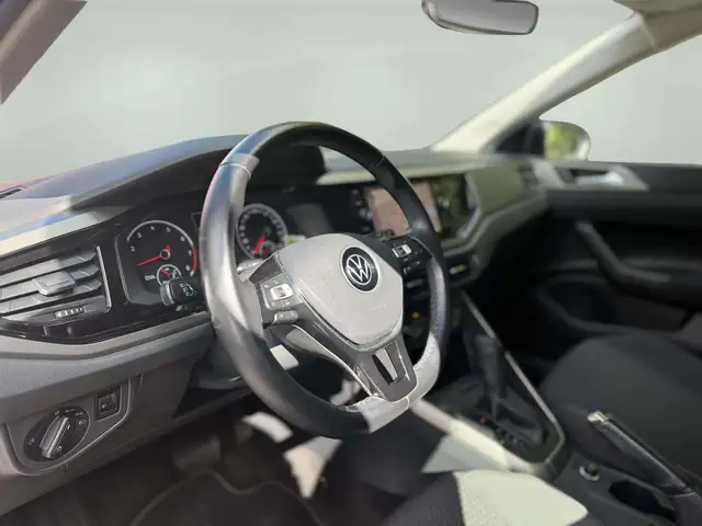 Volkswagen Polo view 9