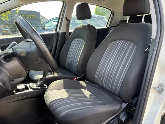 Fiat Punto Evo view 8