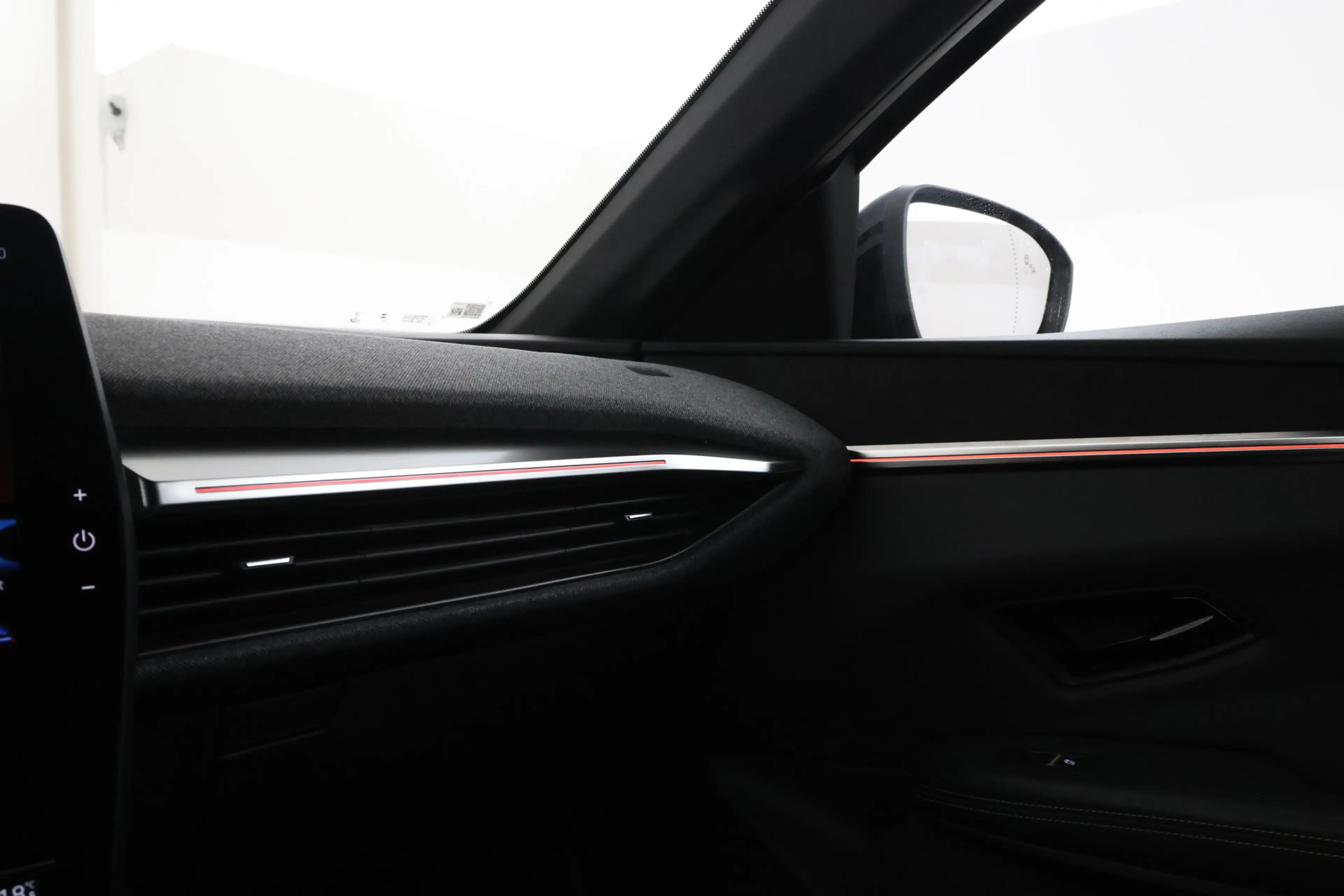 Renault Megane E-Tech EV60 Optimum Charge Techno Adaptive Cruise, Apple — photo 33