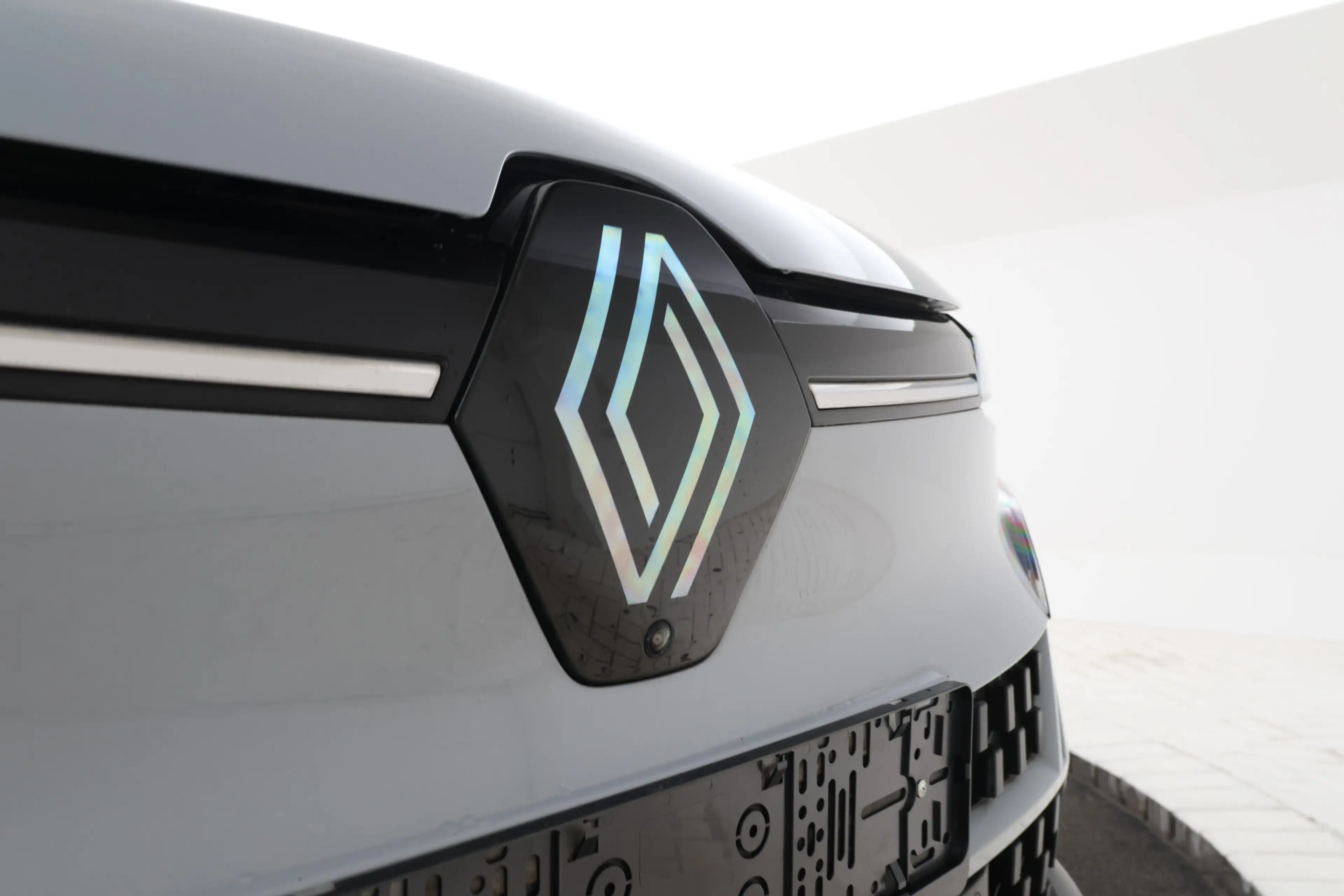 Renault Megane E-Tech EV60 Optimum Charge Techno Adaptive Cruise, Apple — photo 6