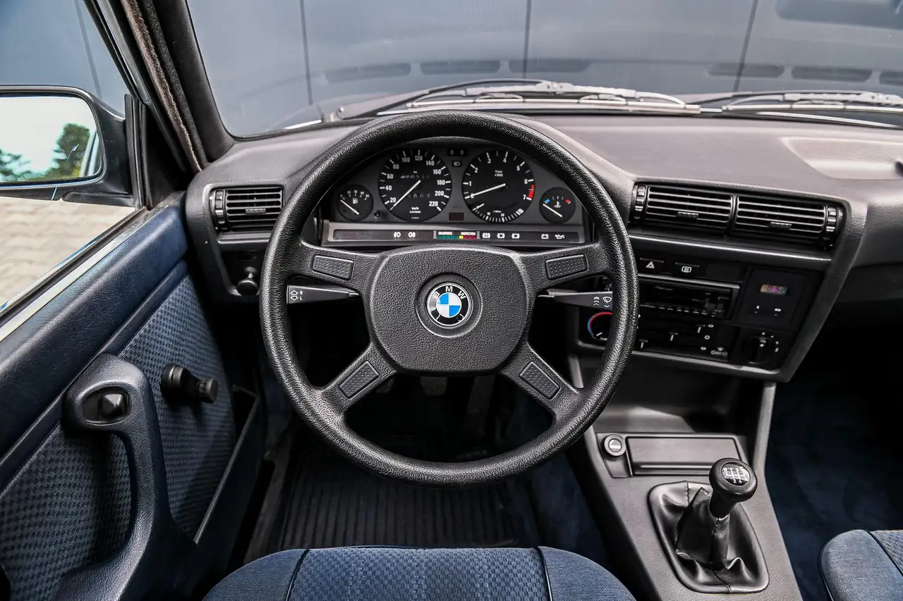 BMW 323 3-serie E30 323i Coupé VVFL | Type 1 | Baltic-Blau, foto 2