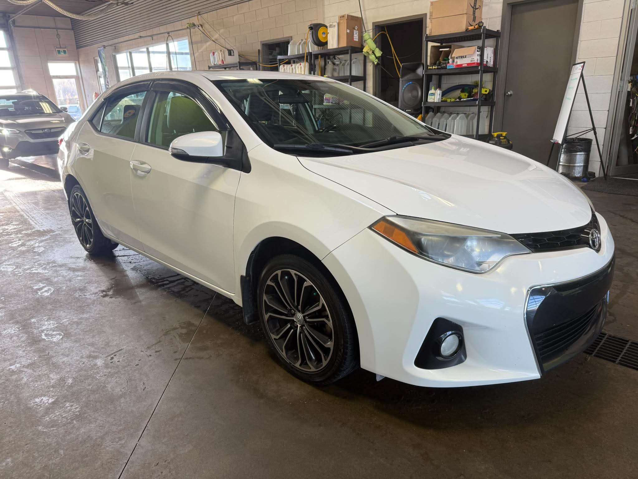 2015 Toyota Corolla Sedan