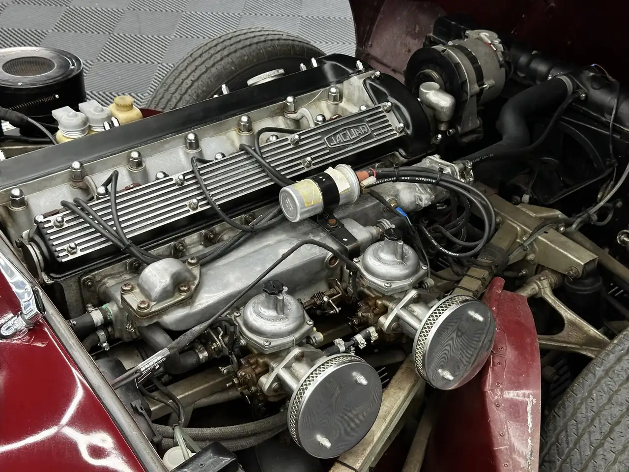 Jaguar E-Type 4.2i 265CH BVM4 - 2+2 SERIE 2, foto 11