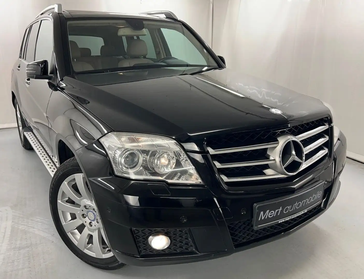Mercedes-Benz GLK 320 CDI 4M*PANO*AHK*XENON*COMAND*DB  SERVICE Noir - 1