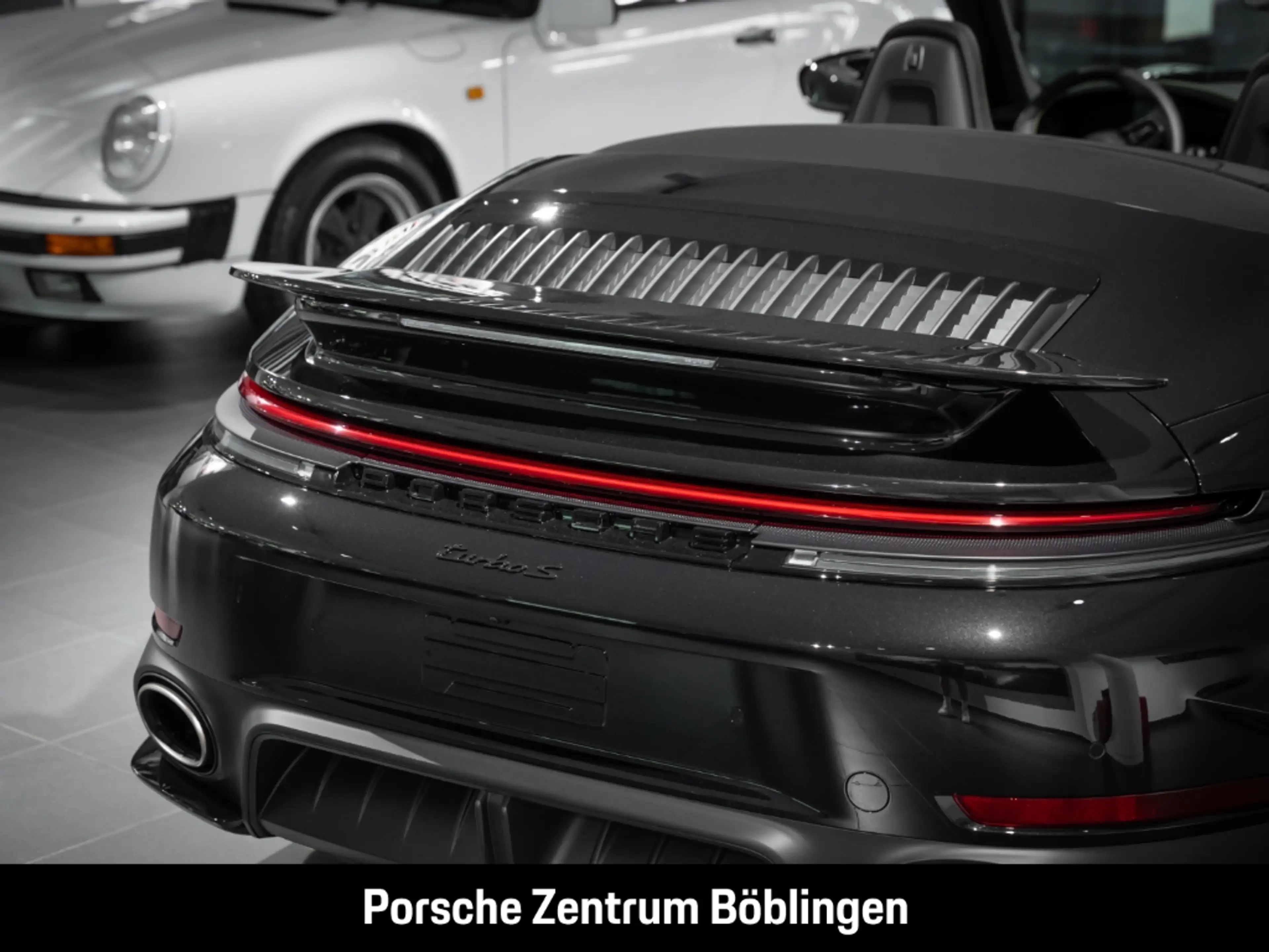 Porsche 992 911 Turbo S Cabriolet Burmester Clubleder — photo 14