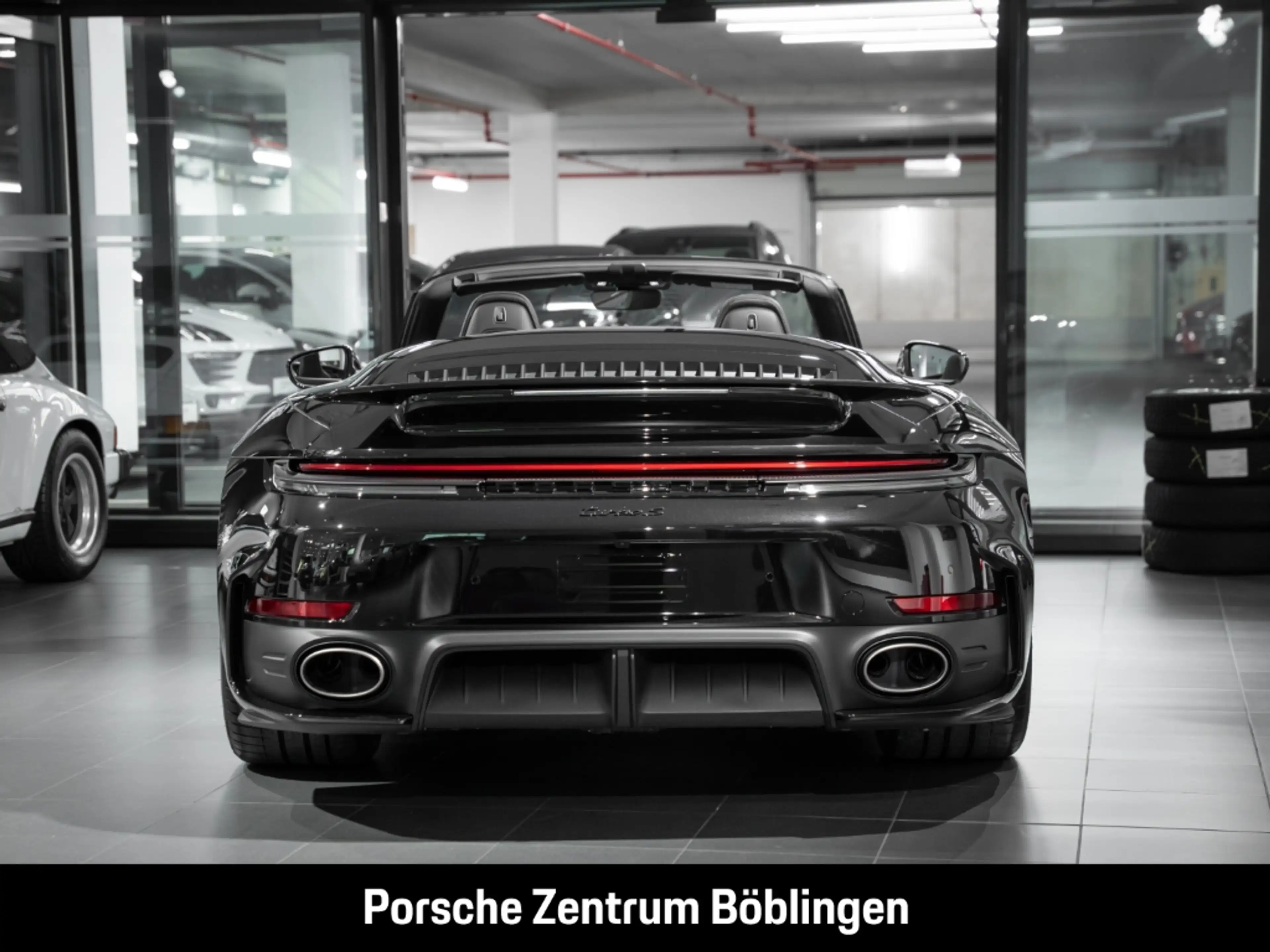 Porsche 992 911 Turbo S Cabriolet Burmester Clubleder — photo 12