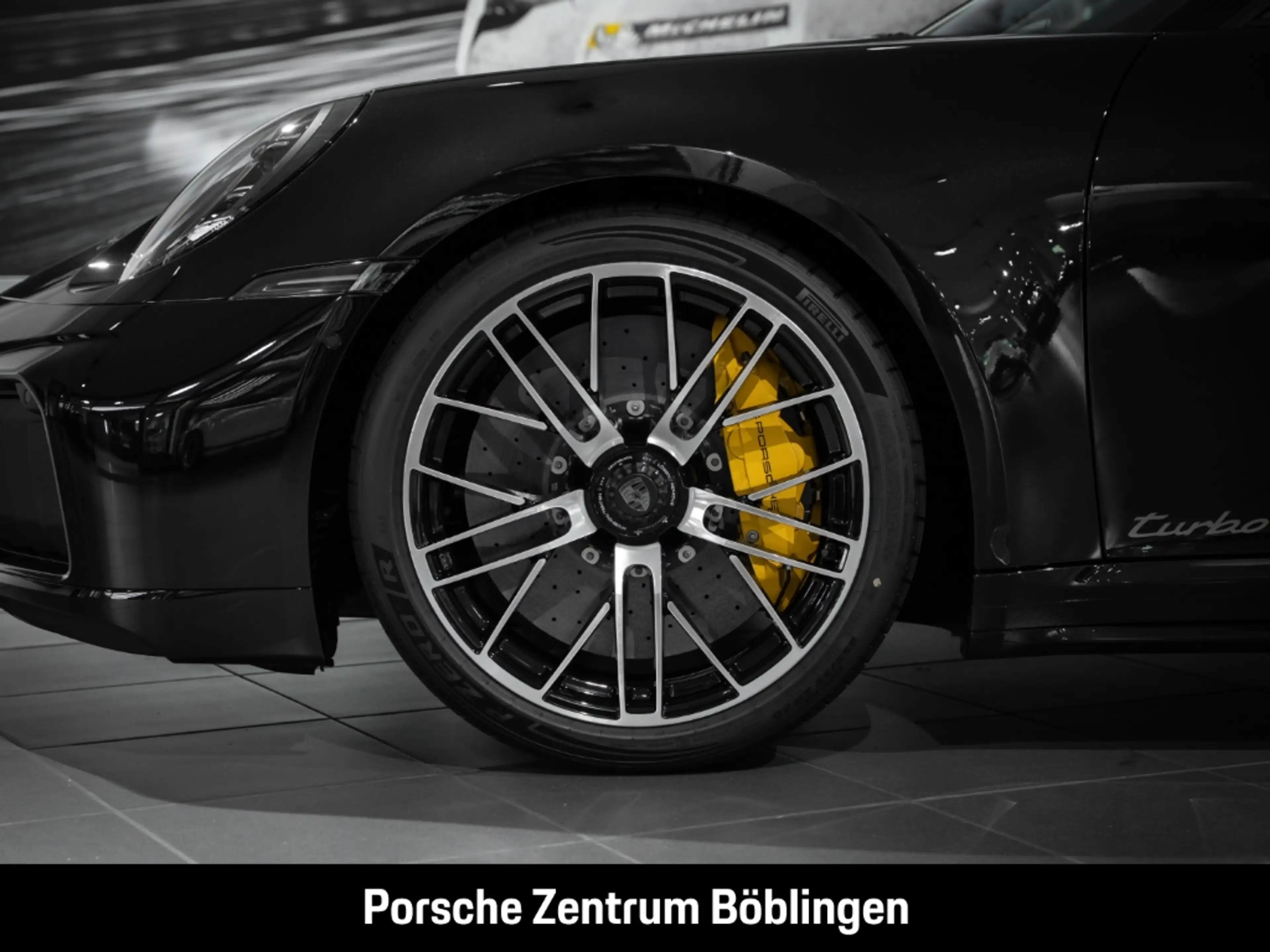 Porsche 992 911 Turbo S Cabriolet Burmester Clubleder — photo 11