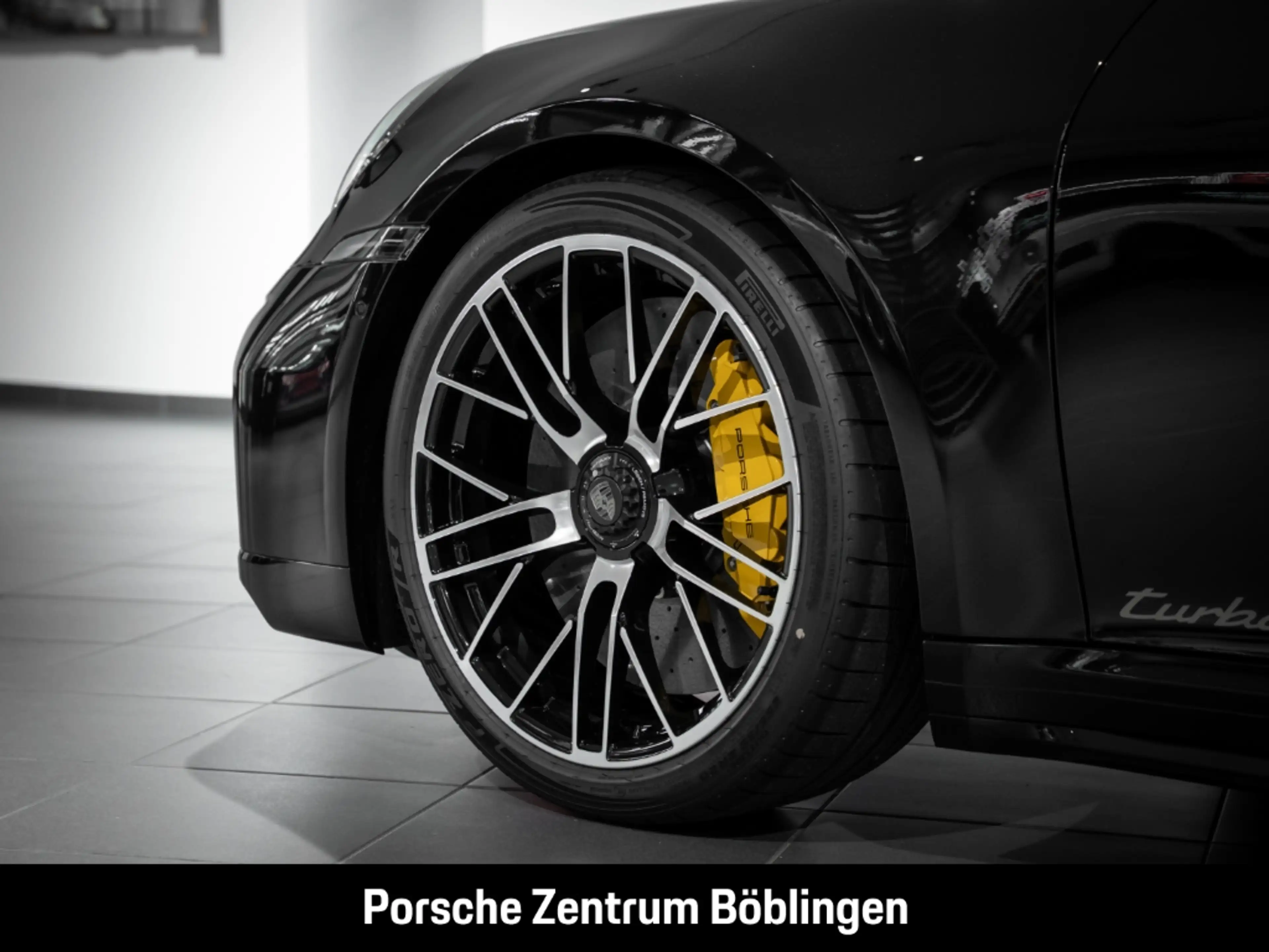 Porsche 992 911 Turbo S Cabriolet Burmester Clubleder — photo 15