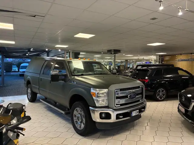 Ford F 250 6.7L  V8 Diesel Super Duty 4X4