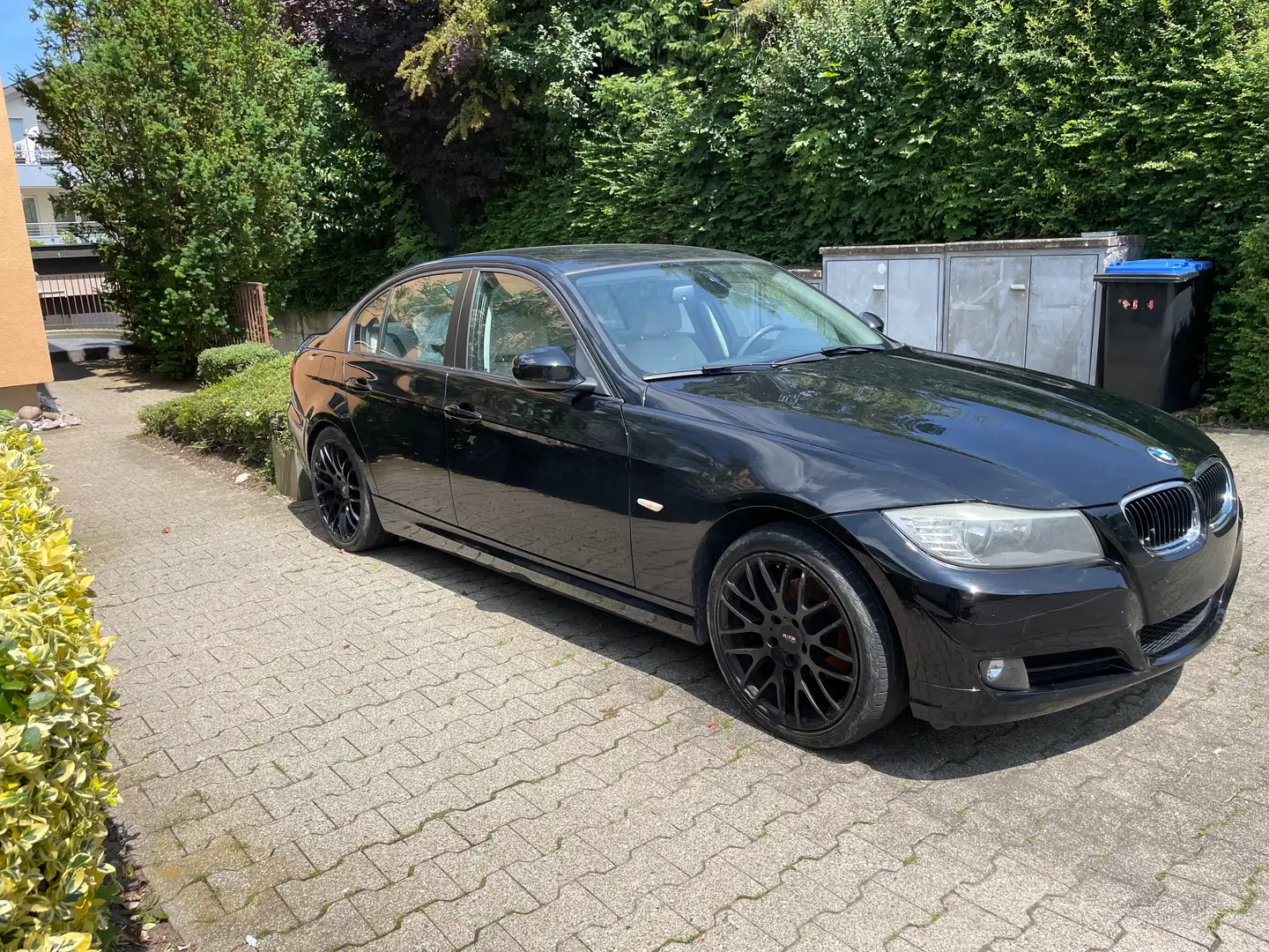 BMW 318 318i Černá - 1