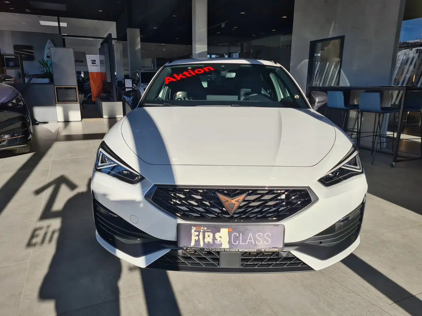 CUPRA Leon TRIBE VZ eHYBRID DSG 245 Weiß - 2