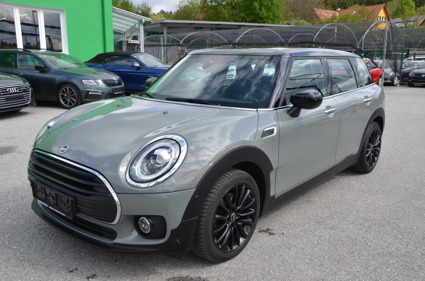 MINI Cooper D Clubman Clubman Cooper D Aut. LED Virtual NAVI 1.Besitz Szürke - 2