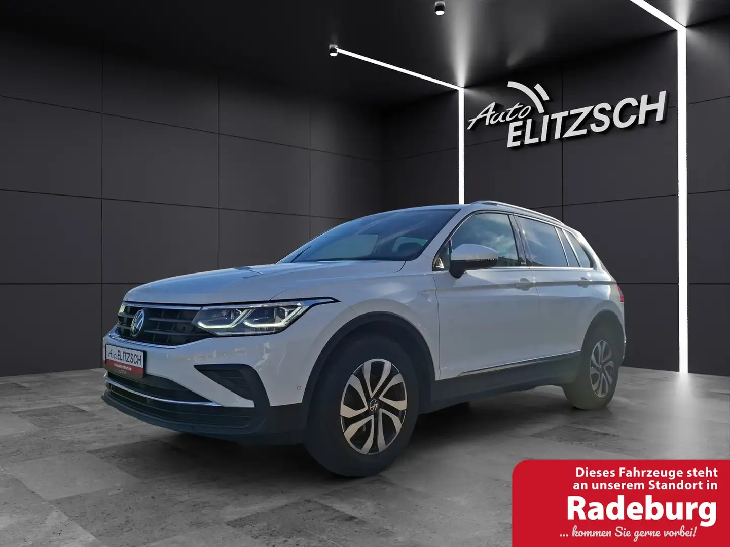 Volkswagen Tiguan TDI Active DSG Standhzg Matrix Navi ACC Park-As... Weiß - 1
