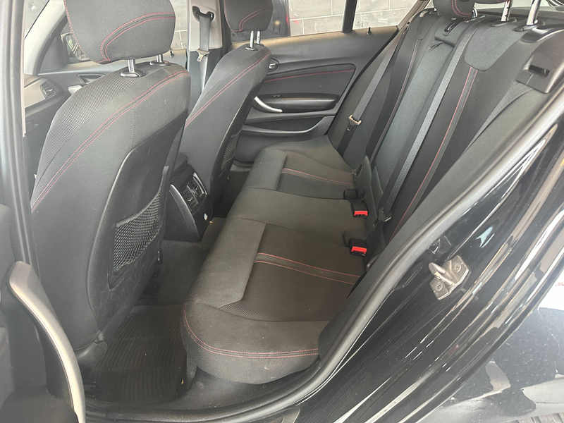 BMW 120 120 d Sport Line Automatik 5Türer — photo 11