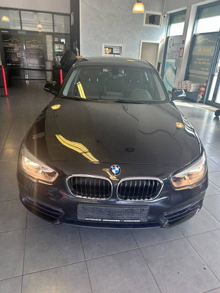 BMW 120 120 d Sport Line Automatik 5Türer — photo 8