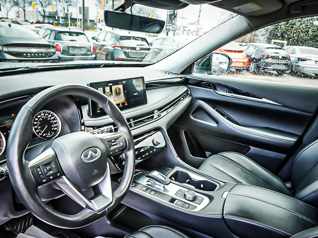 Infiniti QX60 снимка Infiniti QX60