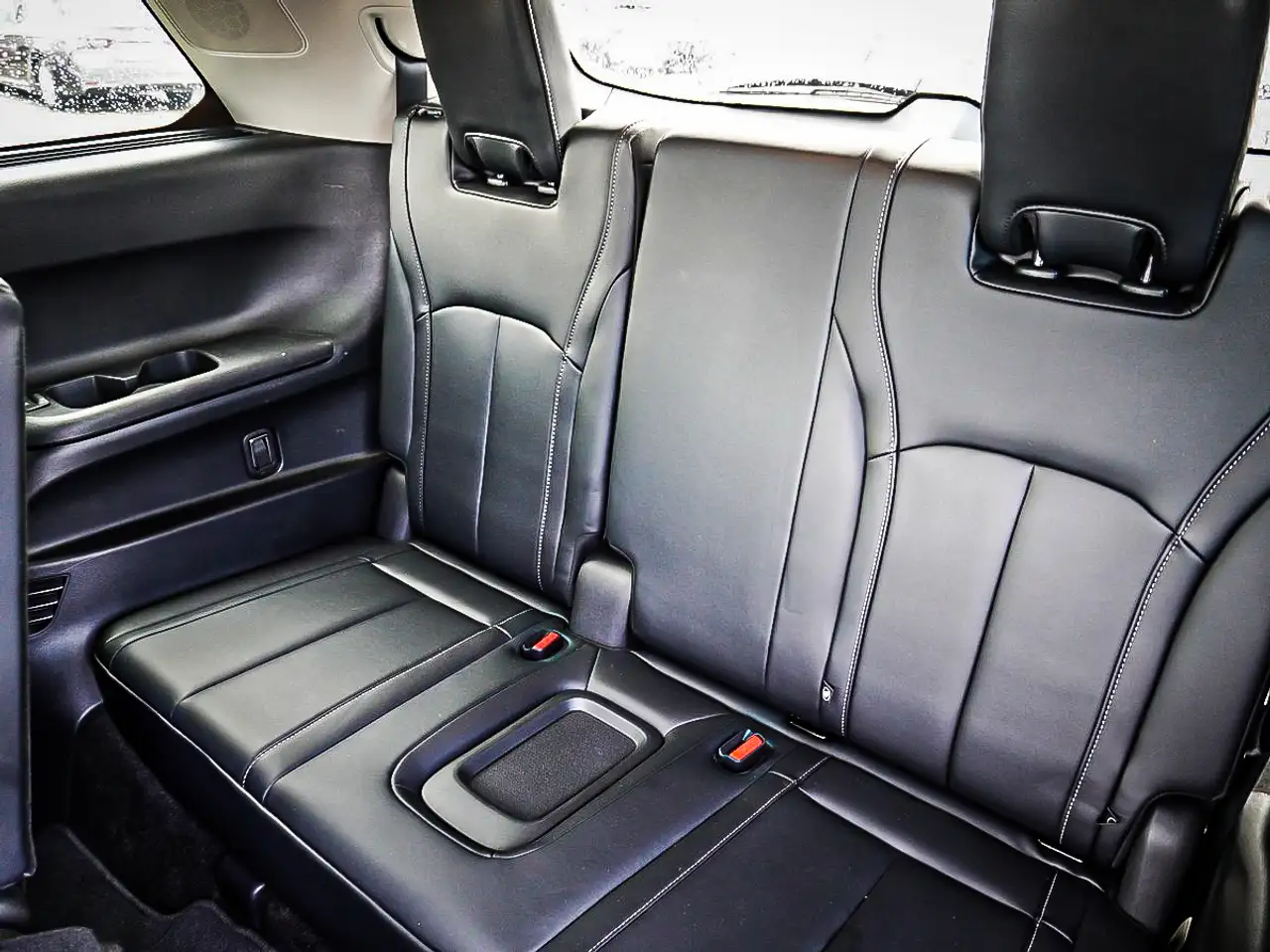 Infiniti QX60 снимка Infiniti QX60