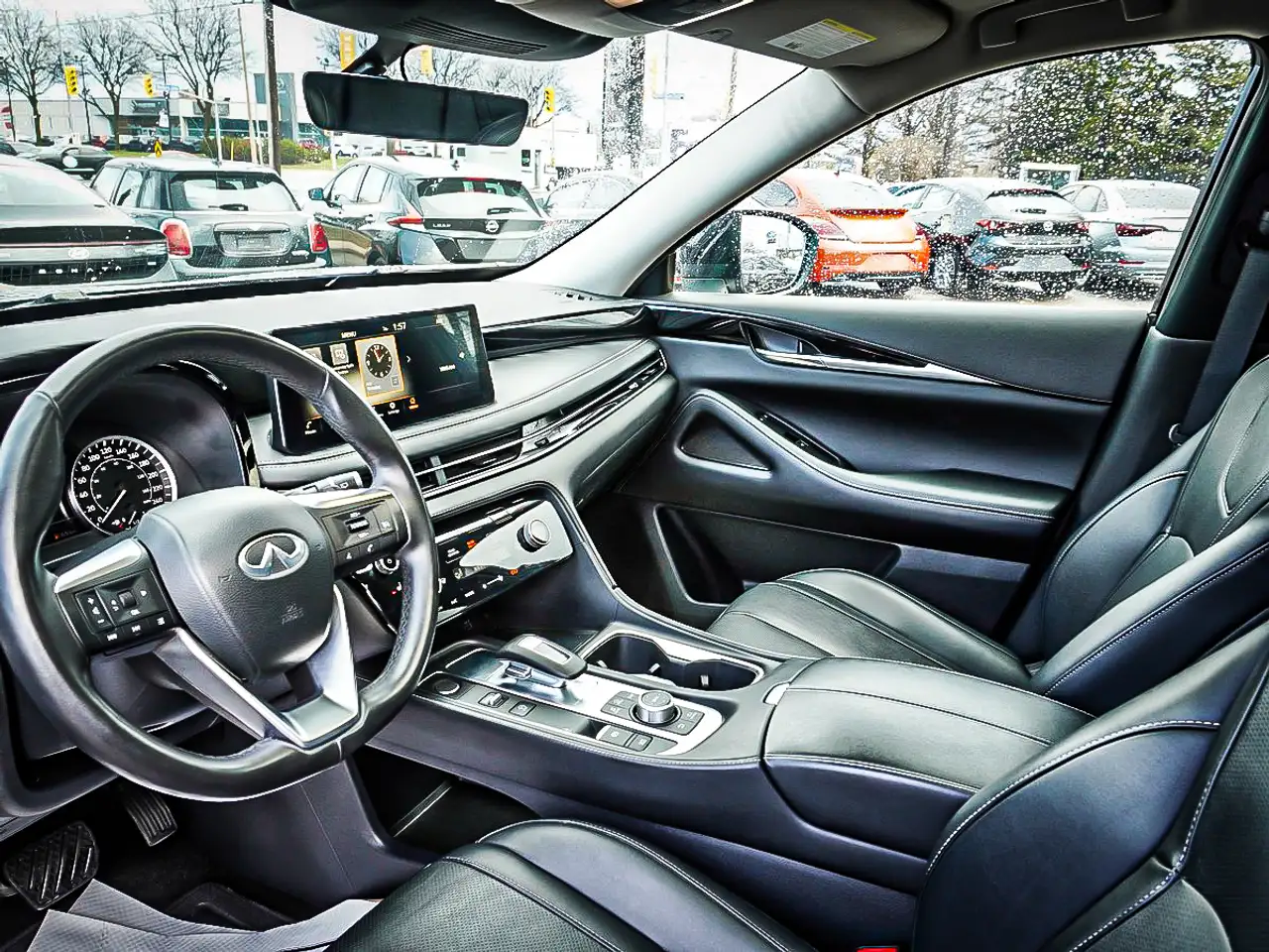 Infiniti QX60 снимка Infiniti QX60
