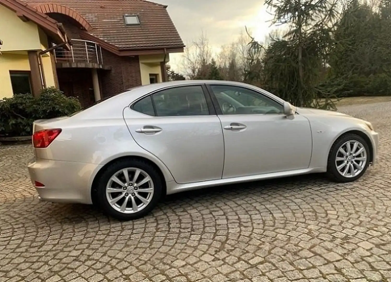 Lexus IS 250 Aut. Argintiu - 1