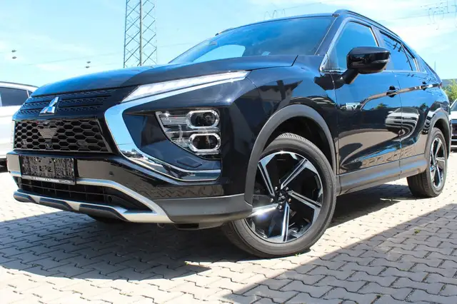 Mitsubishi Eclipse Cross 2.4 Plus 4WD Navi Sitzhzg LED ACC