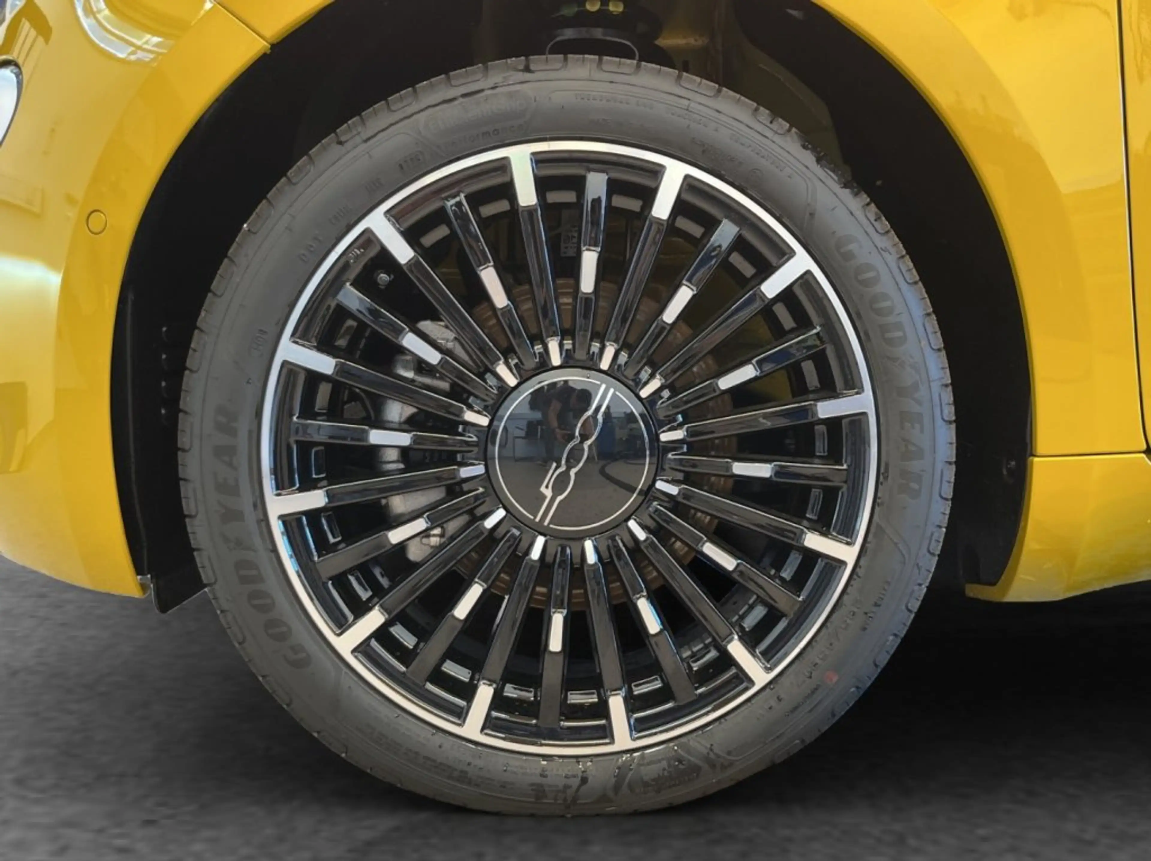 Fiat 500 Hatchback La Prima Elektro 118 42 kWh — photo 20