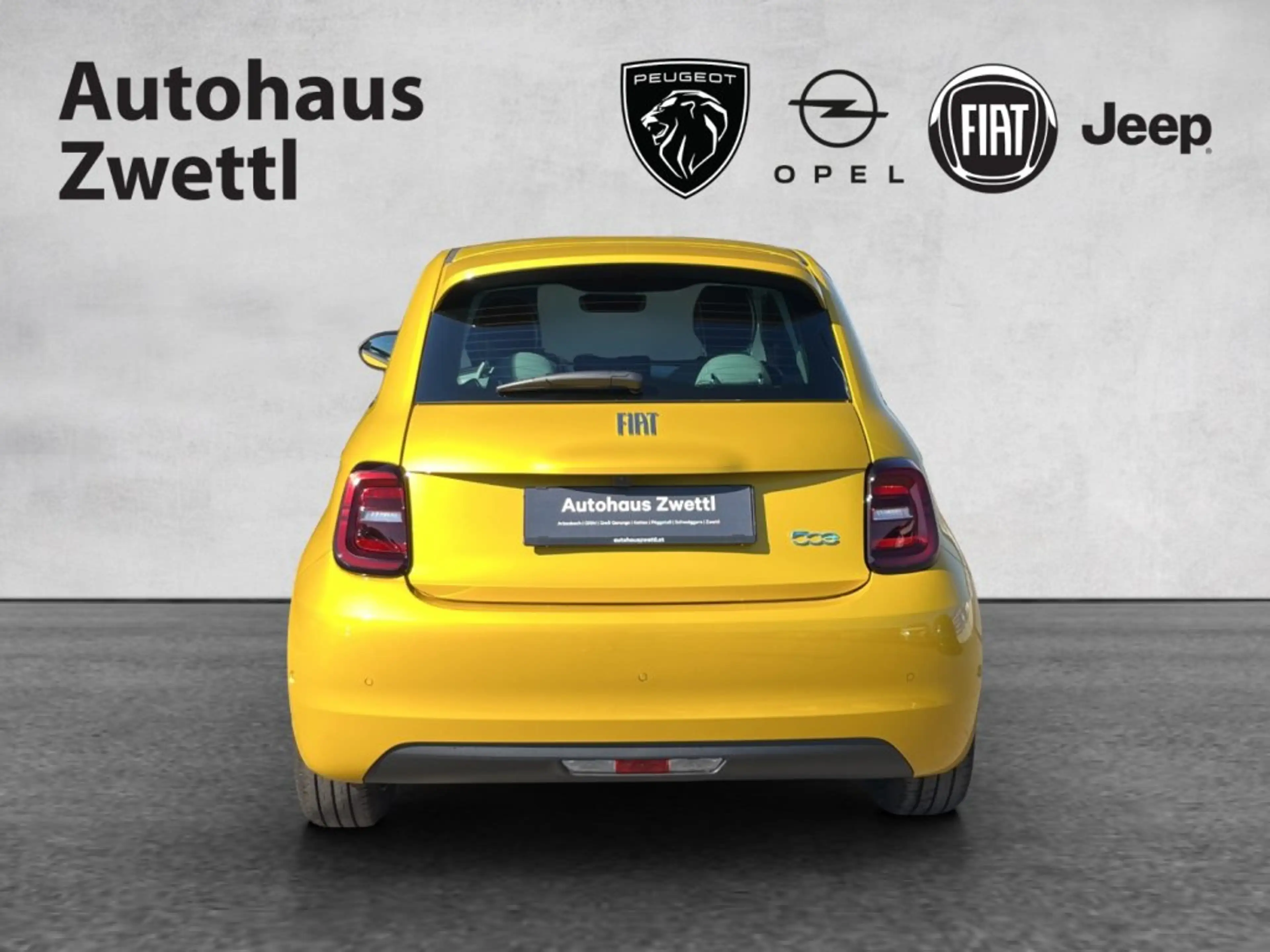 Fiat 500 Hatchback La Prima Elektro 118 42 kWh — photo 5