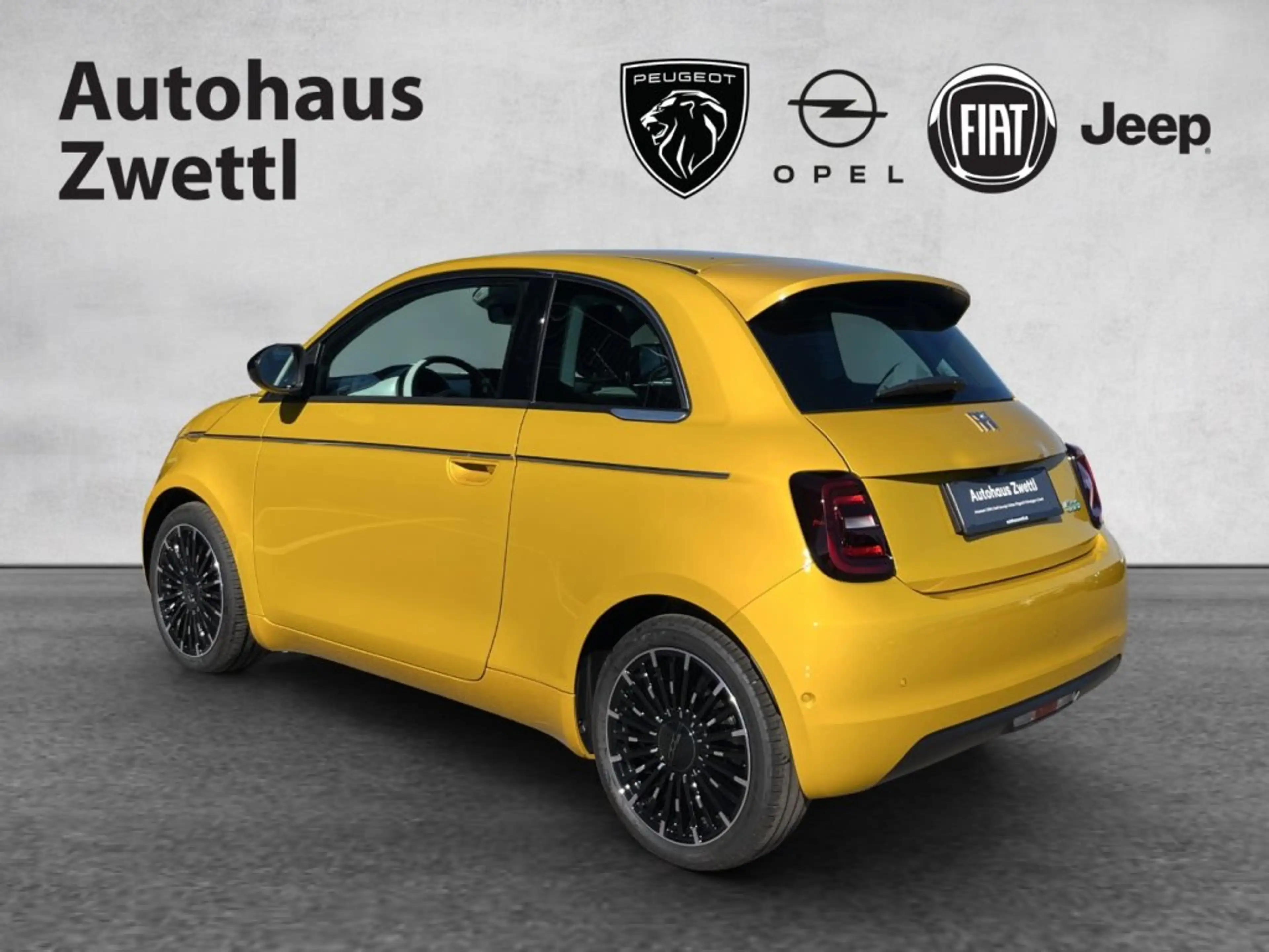Fiat 500 Hatchback La Prima Elektro 118 42 kWh — photo 4