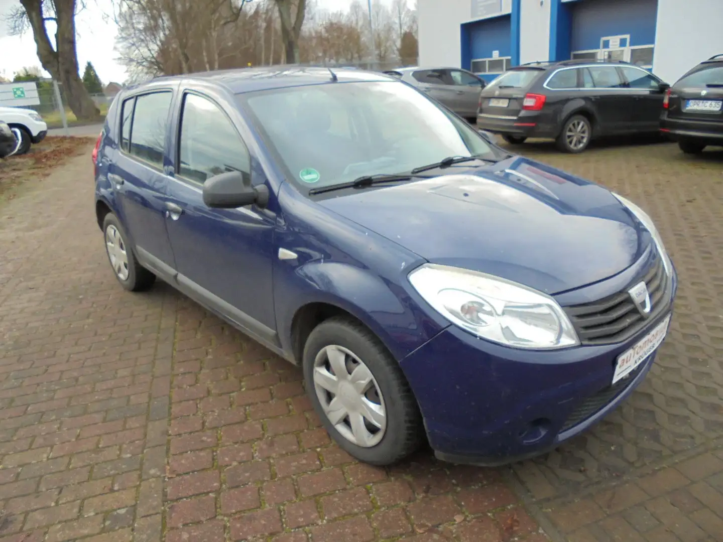 Dacia Sandero Ambiance Blau - 2