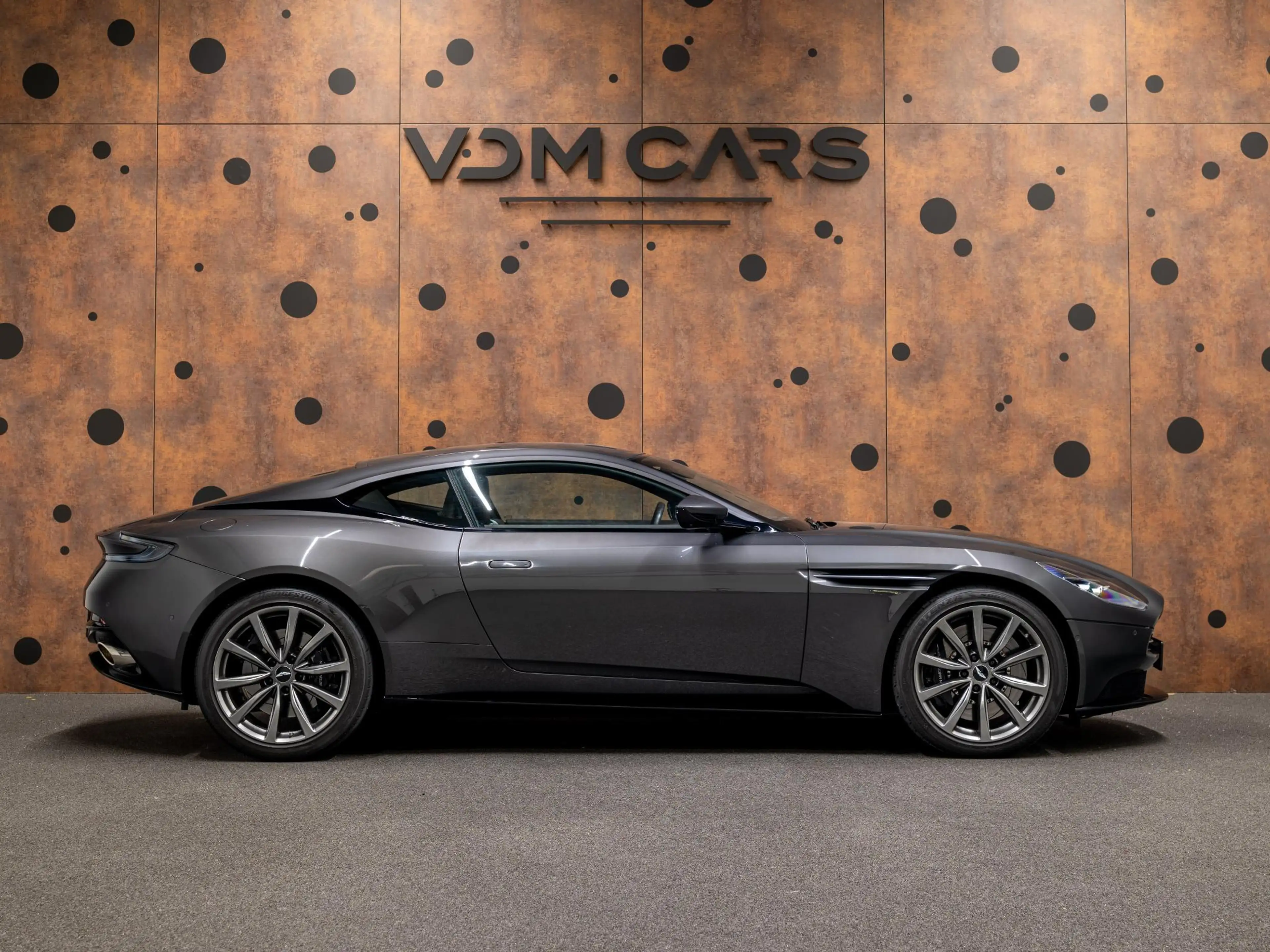 Aston Martin DB11 4.0 V8 | 9.564 km | ONDERHOUD | B&O |  360° | Memo — photo 6