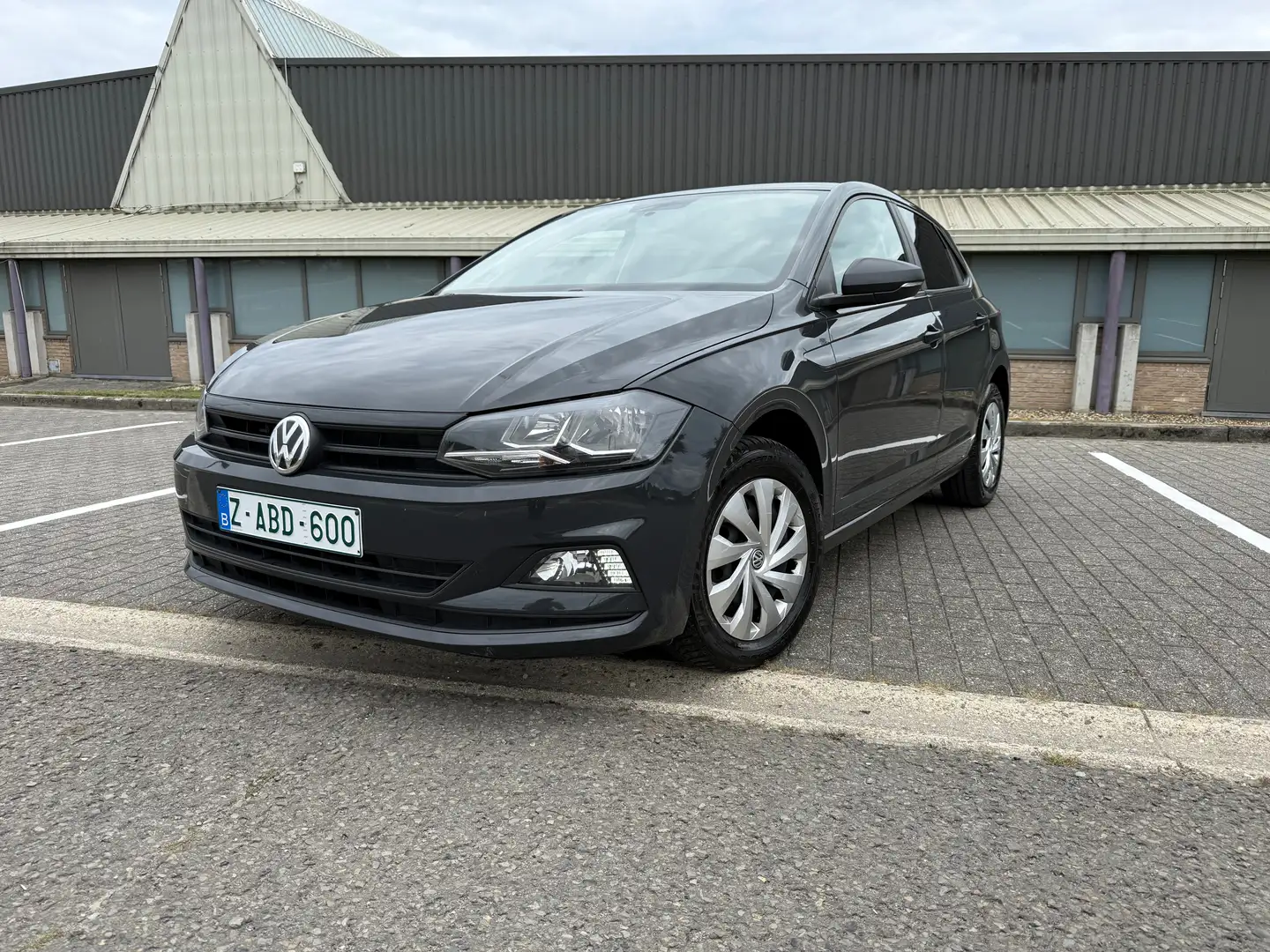 Volkswagen Polo Polo 1.6 TDi SCR Trendline Grijs - 1