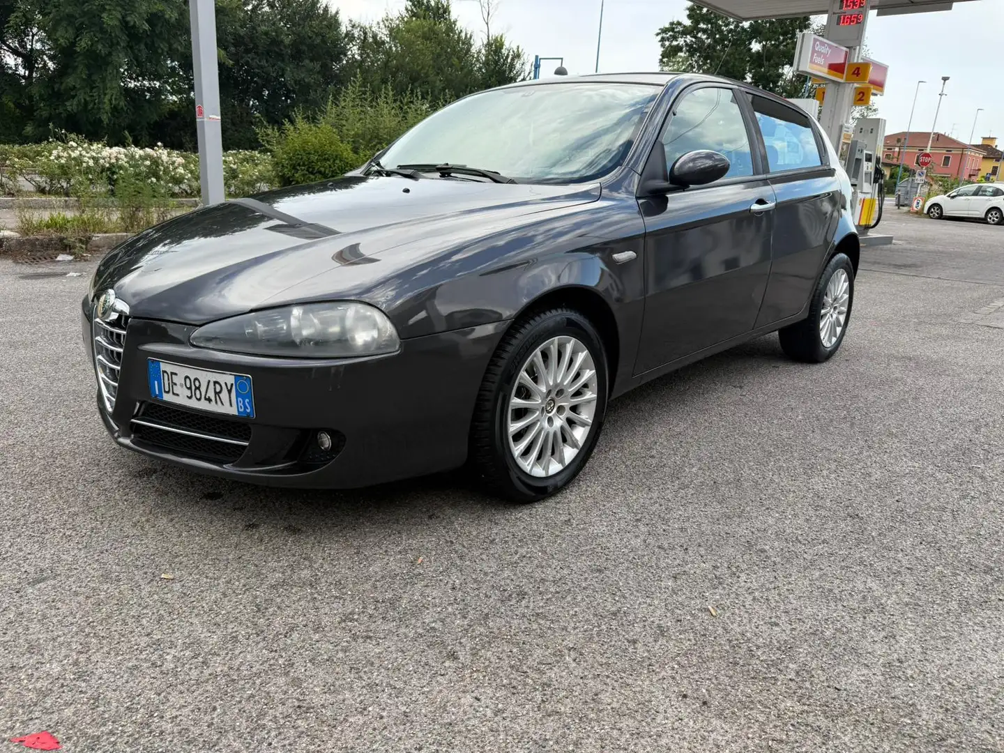Alfa Romeo 147 3p 1.6 ts 16v BlackLine 105cv - 1