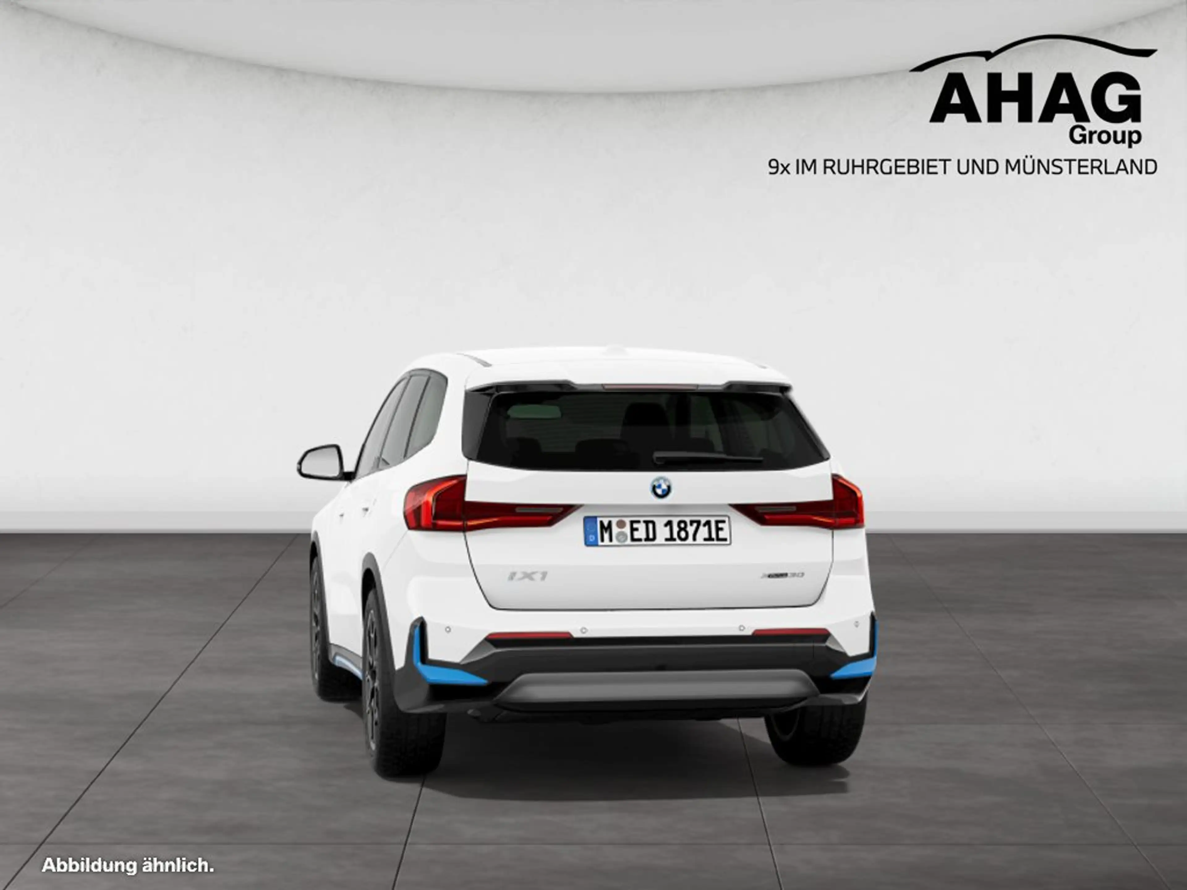 BMW iX1 xDrive30  xLine — photo 7