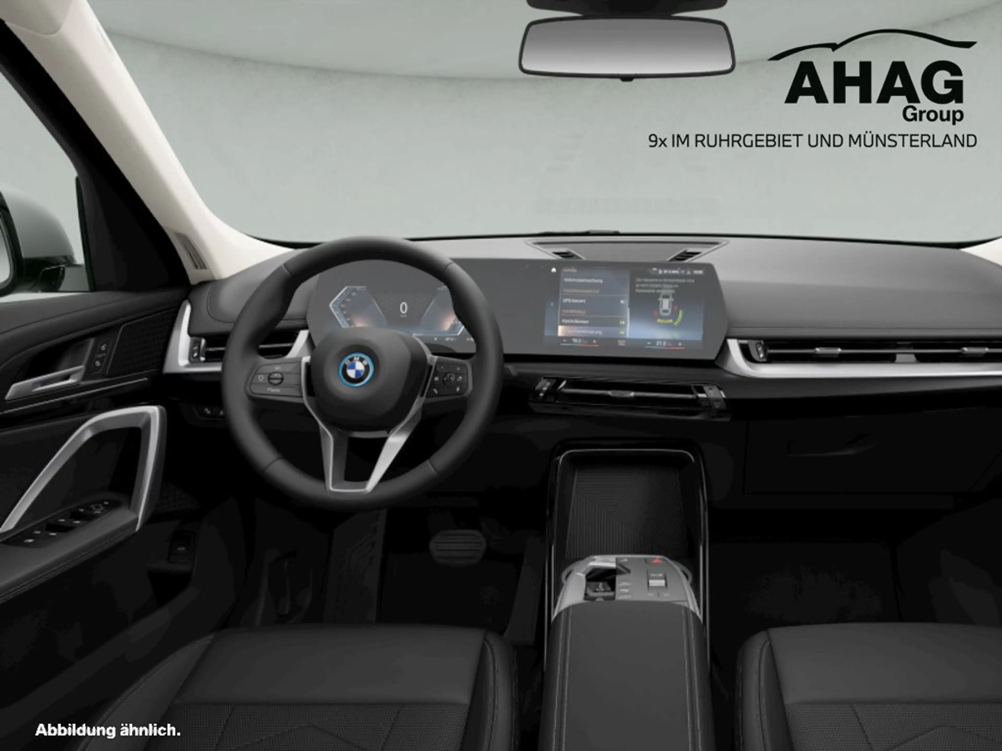 BMW iX1 xDrive30  xLine — photo 4