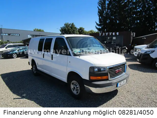 GMC Savana