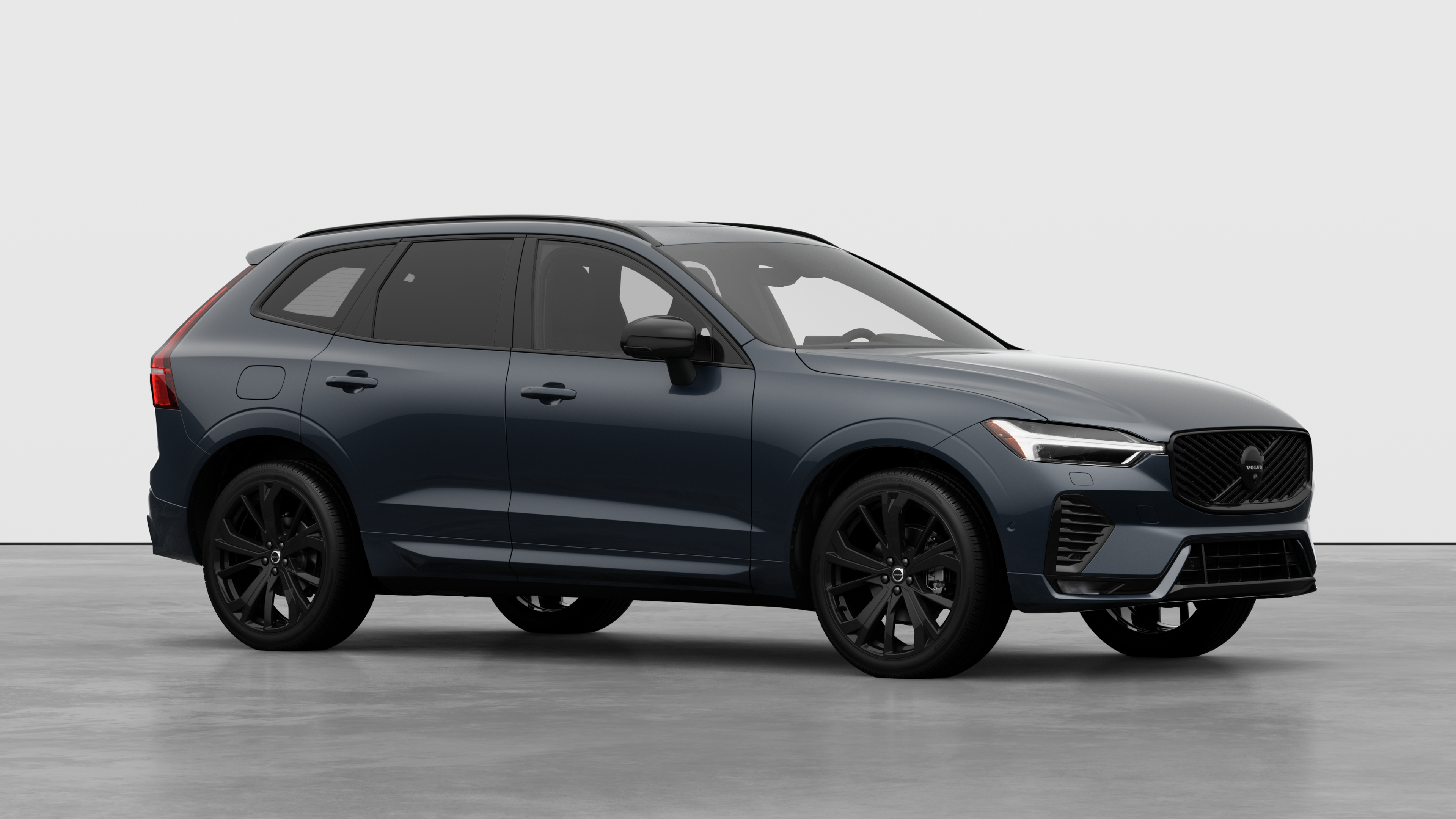 2026 Volvo XC60 B5 Ultra Black Edition alt 3