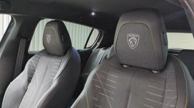 Peugeot 308 view 6