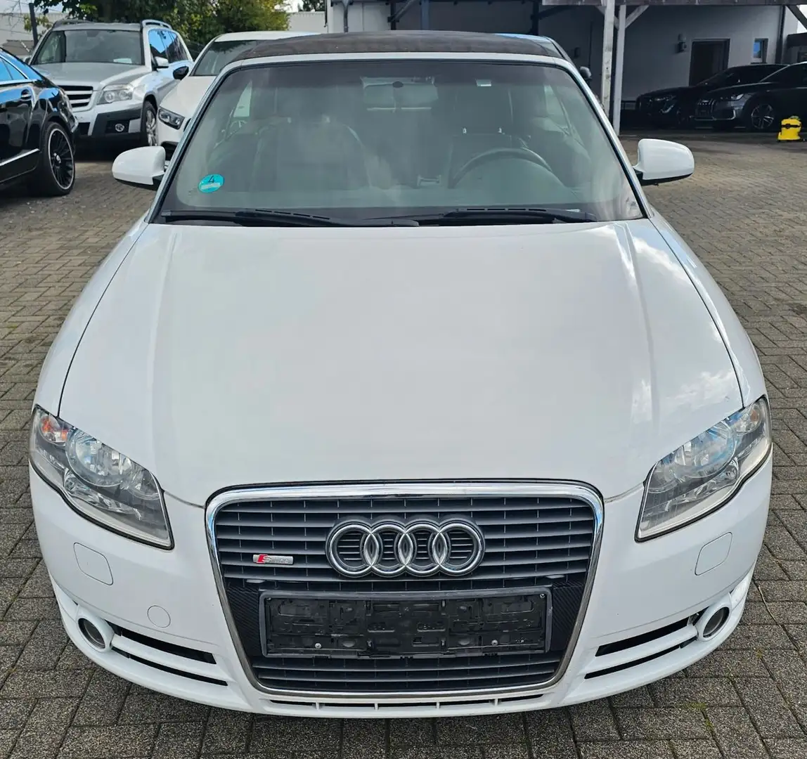 Audi A4 Cabriolet 2.0 TFSI S line Weiß - 2