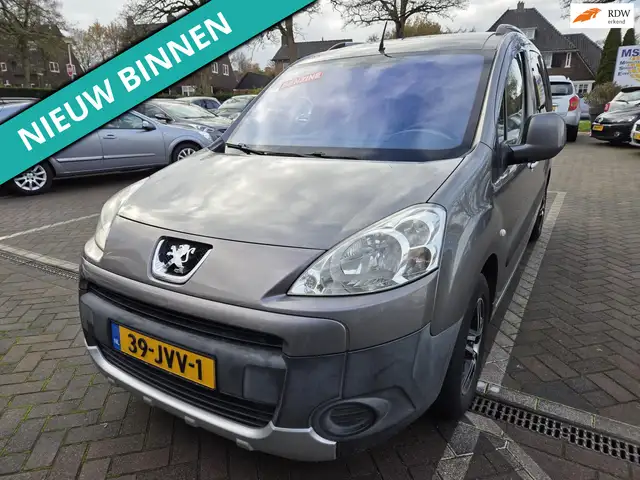 Peugeot Partner Tepee 1.6 XT NETTE AUTO RIJDT EN SCHAKELT GOED