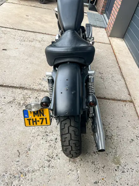 Harley-Davidson Sportster 883 - foto 3