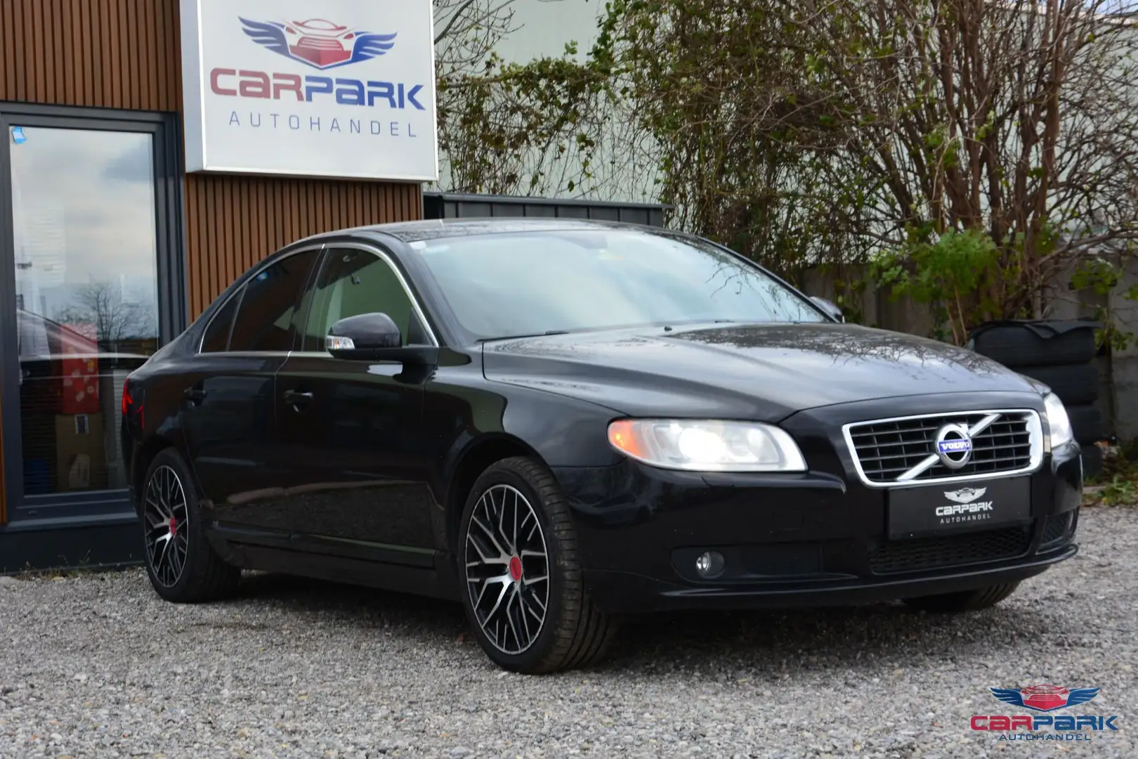 Volvo S80 D3 Kinetic Geartronic Schwarz - 1