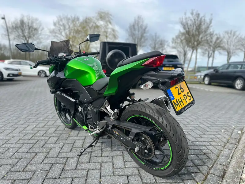 Kawasaki Z300 - foto 2