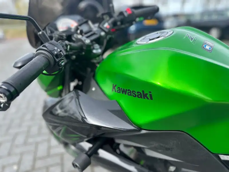 Kawasaki Z300 - foto 8