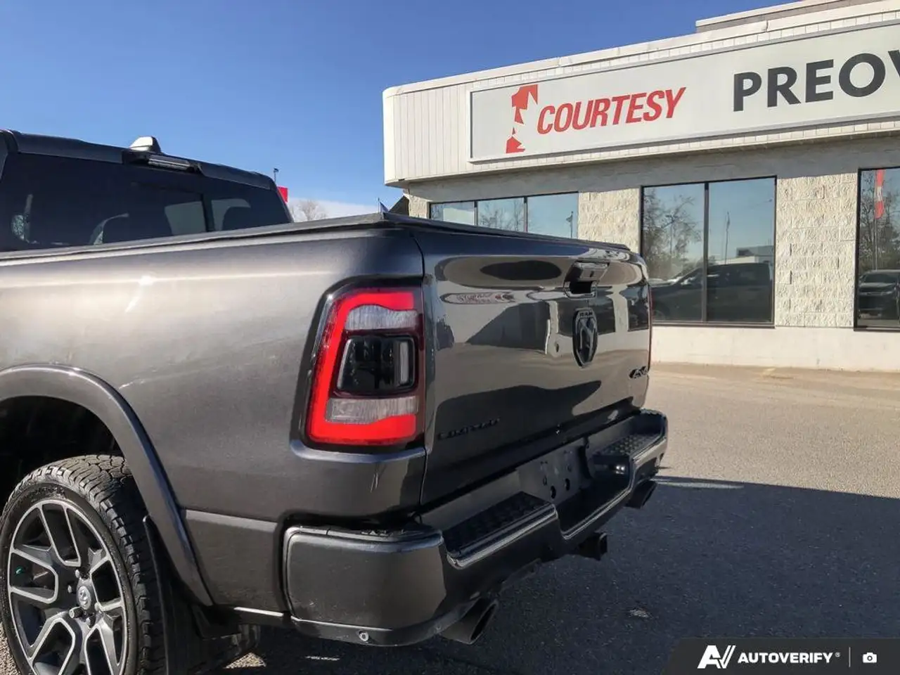 RAM 1500 снимка RAM 1500