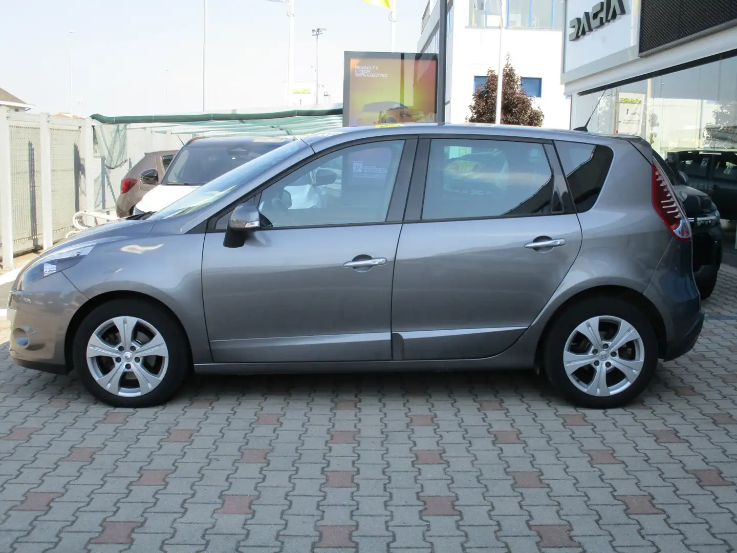 Renault Scenic Scenic III X-Mod 2009 X-Mod 1.5 dci Luxe 110cv edc Grigio - 2